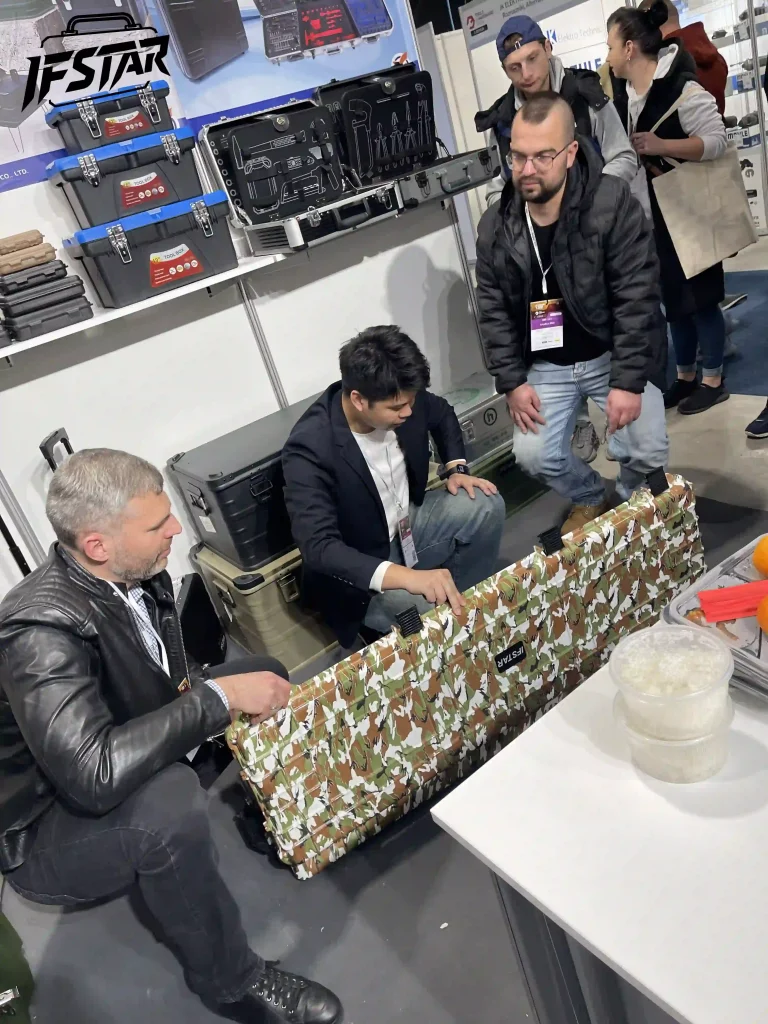 Photos of the exhibition for hard box suppliers1