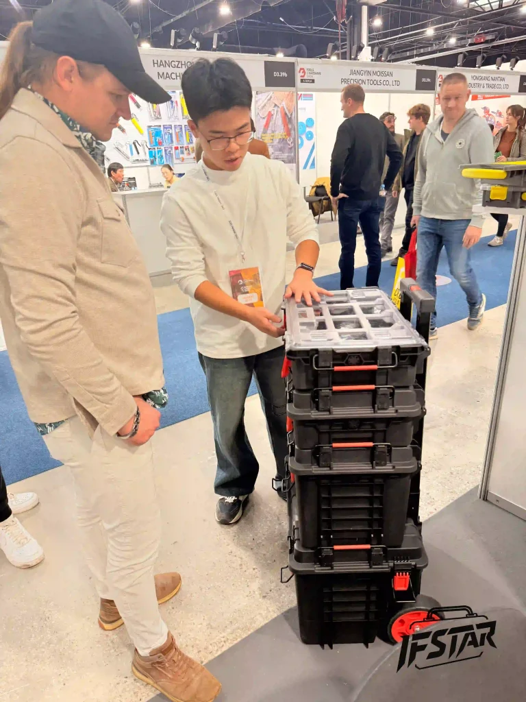 Photos of the exhibition for hard box suppliers3